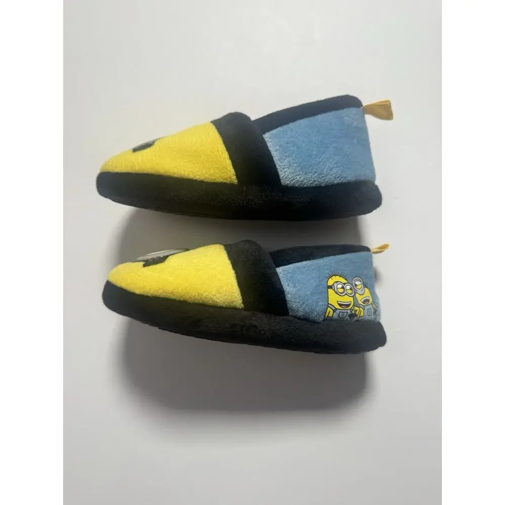 Minions Kids Plush Slippers Size L 9-10 Despicable Me Yellow NWOT